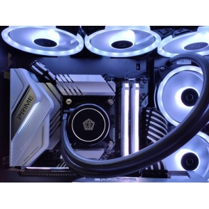 Intel继续打磨10nm工艺：成本再降8%